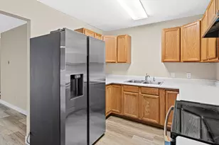6262 7th St N, Oakdale, MN 55128 - Photo 9