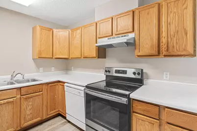 6262 7th Street N, Oakdale, MN 55128 - Photo 7