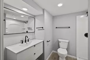 31 Demont Ave E, Little Canada, MN 55117 - Photo 27