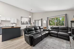 13746 84th Pl N, Maple Grove, MN 55369 - Photo 7