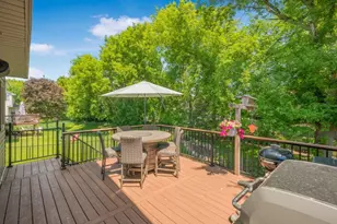 9918 Kiwi Ave N, Brooklyn Park, MN 55443 - Photo 31
