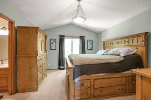 9918 Kiwi Ave N, Brooklyn Park, MN 55443 - Photo 17