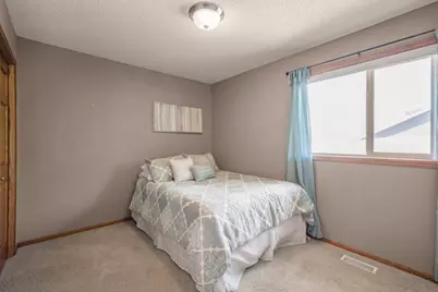 9918 Kiwi Avenue N, Brooklyn Park, MN 55443 - Photo 21