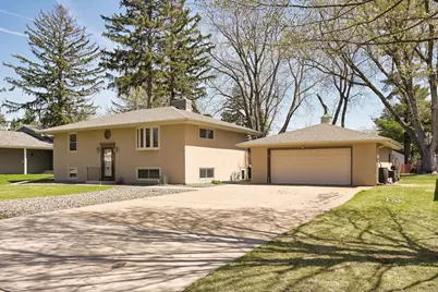 333 3rd Avenue SE, New Brighton, MN 55112 - Photo 1