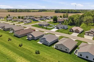 1562 Eagle Ridge St NE, Owatonna, MN 55060 - Photo 33