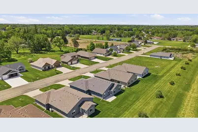 1562 Eagle Ridge Street NE, Owatonna, MN 55060 - Photo 31