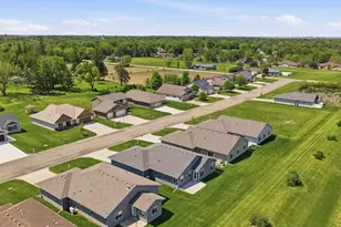 1562 Eagle Ridge St NE, Owatonna, MN 55060 - Photo 31