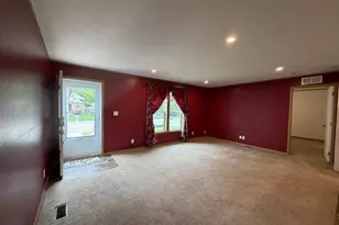 751 Dewey St, Walnut Grove, MN 56180 - Photo 5