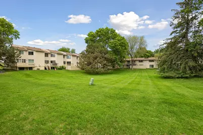 7004 Quail Circle W, Brooklyn Center, MN 55429 - Photo 37