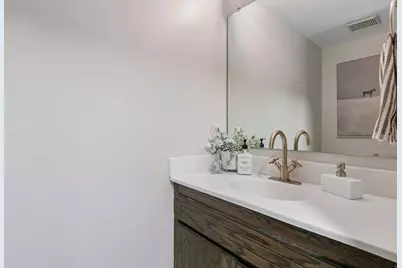 7004 Quail Circle W, Brooklyn Center, MN 55429 - Photo 25