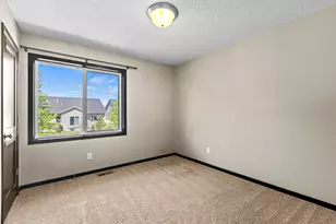 9420 Toledo Ln N, Brooklyn Park, MN 55443 - Photo 25