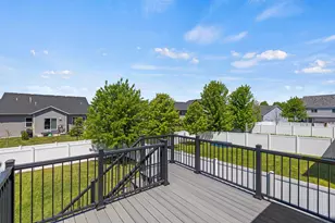 9420 Toledo Ln N, Brooklyn Park, MN 55443 - Photo 37
