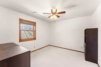 8290 Angus Avenue, Inver Grove Heights, MN 55077 - Photo 35