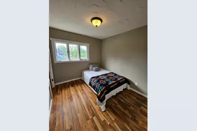 809 Park Avenue, Morris, MN 56267 - Photo 19