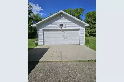 809 Park Avenue, Morris, MN 56267 - Photo 3