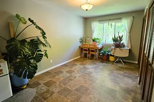 809 Park Ave, Morris, MN 56267 - Photo 9