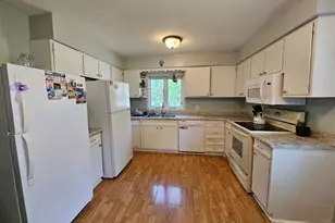 809 Park Ave, Morris, MN 56267 - Photo 11