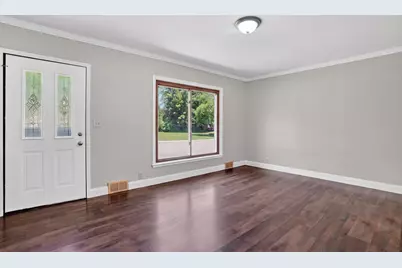 3633 Lowry Avenue N, Robbinsdale, MN 55422 - Photo 3