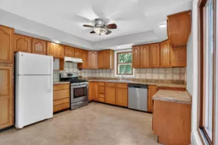 3633 Lowry Ave N, Robbinsdale, MN 55422 - Photo 9