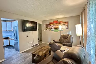 12 Pointcross Dr, Circle Pines, MN 55014 - Photo 7