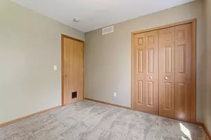 356 Arlington Ave W, Saint Paul, MN 55117 - Photo 15