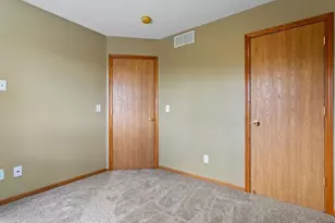 356 Arlington Ave W, Saint Paul, MN 55117 - Photo 29