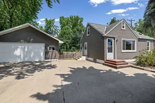 2185 Pinewood Dr, Mounds View, MN 55112 - Photo 13