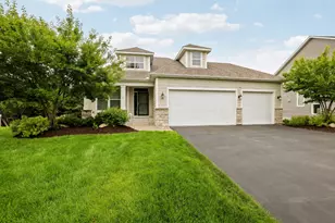 1120 Pine Hill Ln, White Bear Lake, MN 55127 - Photo 1