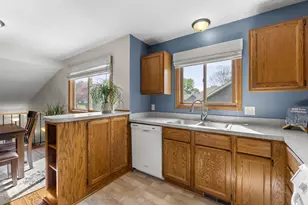 4942 W 143rd St, Savage, MN 55378 - Photo 9