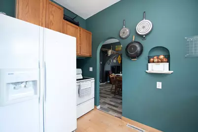 908 3rd Street SW, Waseca, MN 56093 - Photo 9