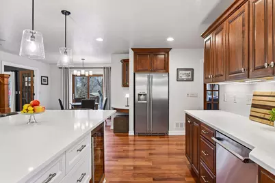 126 Courtland Street, Excelsior, MN 55331 - Photo 21