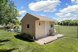 437 13th St NE, Owatonna, MN 55060 - Photo 7