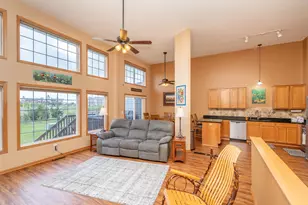 2395 Alysheba Ct, Shakopee, MN 55379 - Photo 7