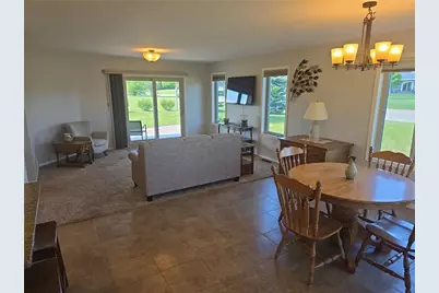 698 Westland Lane, New London, MN 56273 - Photo 5