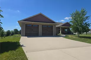 698 Westland Ln, New London, MN 56273 - Photo 1