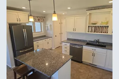 698 Westland Lane, New London, MN 56273 - Photo 3