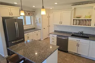698 Westland Ln, New London, MN 56273 - Photo 3