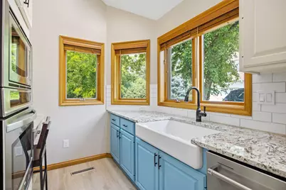 3318 Breconwood Circle, Minnetonka, MN 55391 - Photo 9