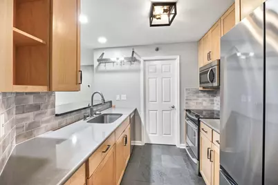 6048 Chasewood Parkway #1, Minnetonka, MN 55343 - Photo 9