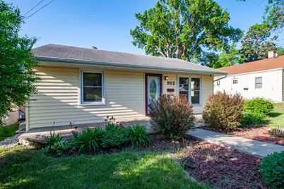 912 E Highland Avenue, Fergus Falls, MN 56537 - Photo 15