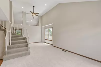 11105 Sumter Avenue S, Bloomington, MN 55438 - Photo 7