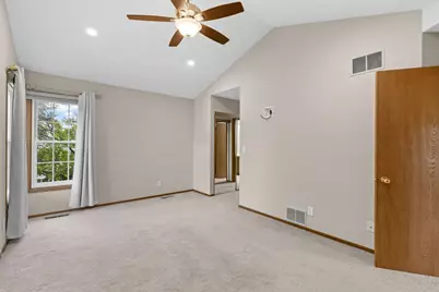 11105 Sumter Avenue S, Bloomington, MN 55438 - Photo 17
