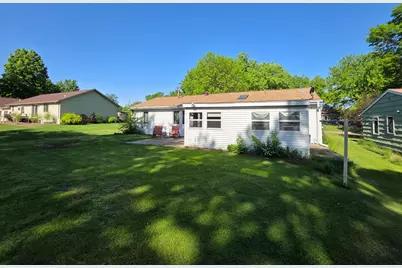 891 Winnie Avenue, Windom, MN 56101 - Photo 5