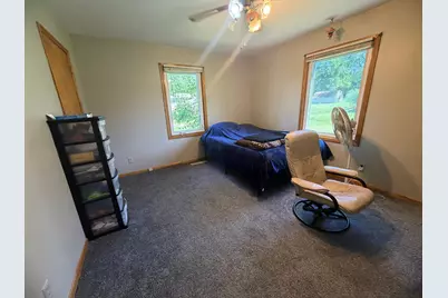 891 Winnie Avenue, Windom, MN 56101 - Photo 9
