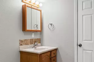632 7th Ave S, Hopkins, MN 55343 - Photo 23