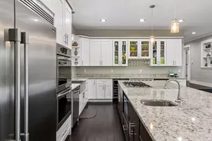 2900 Skyline Dr, Eagan, MN 55121 - Photo 11