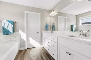6087 Troy Ln N, Plymouth, MN 55446 - Photo 23