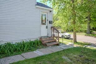 538 Charles Ave, Saint Paul, MN 55103 - Photo 3