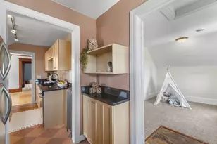 2421 Girard Ave S, Minneapolis, MN 55405 - Photo 11