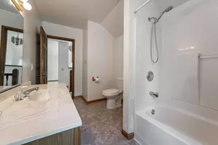 318 E Pleasant St, Mankato, MN 56001 - Photo 33